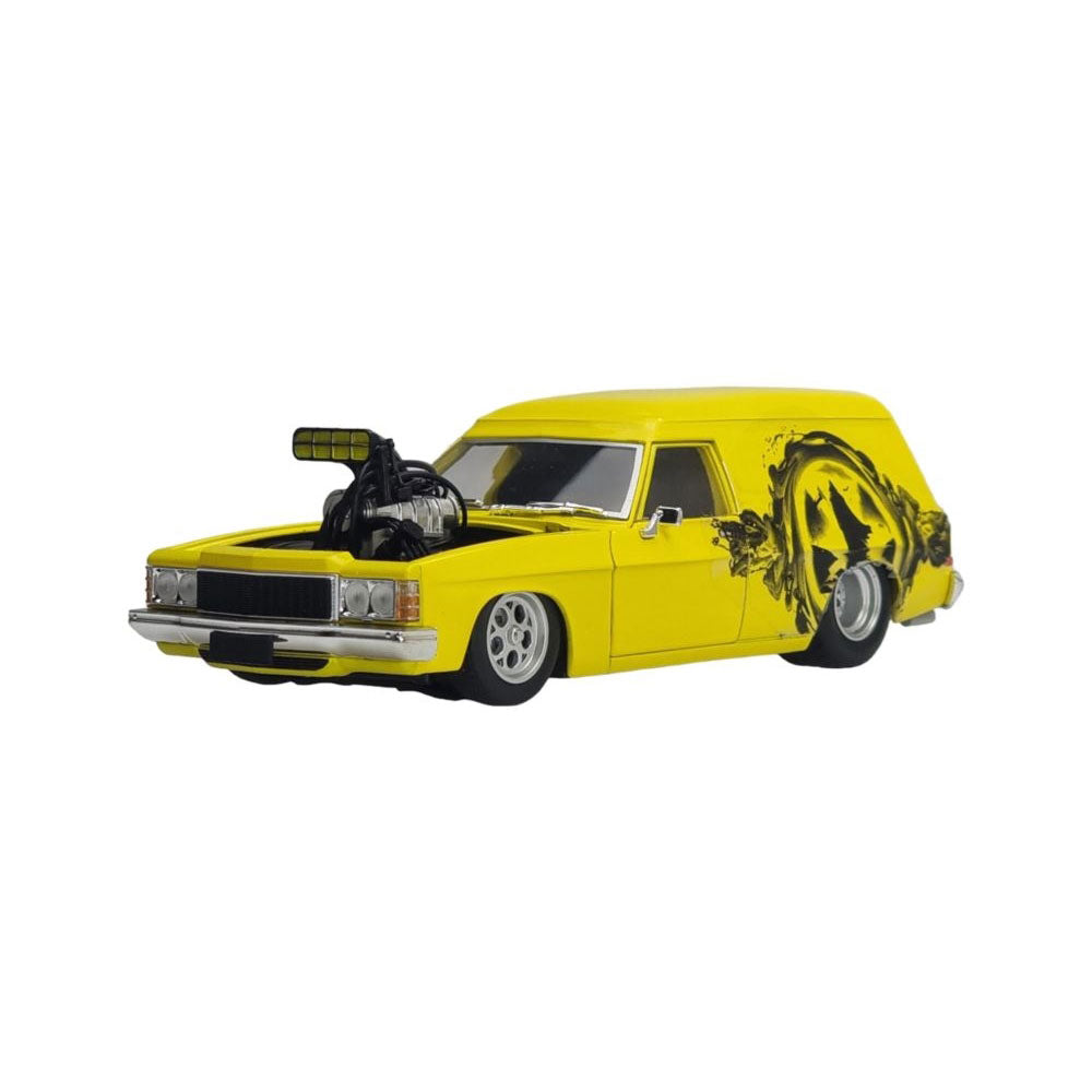 DDA Blown HJ Reaper Panel Van 1/24 Scale Model (Lemon Ice)