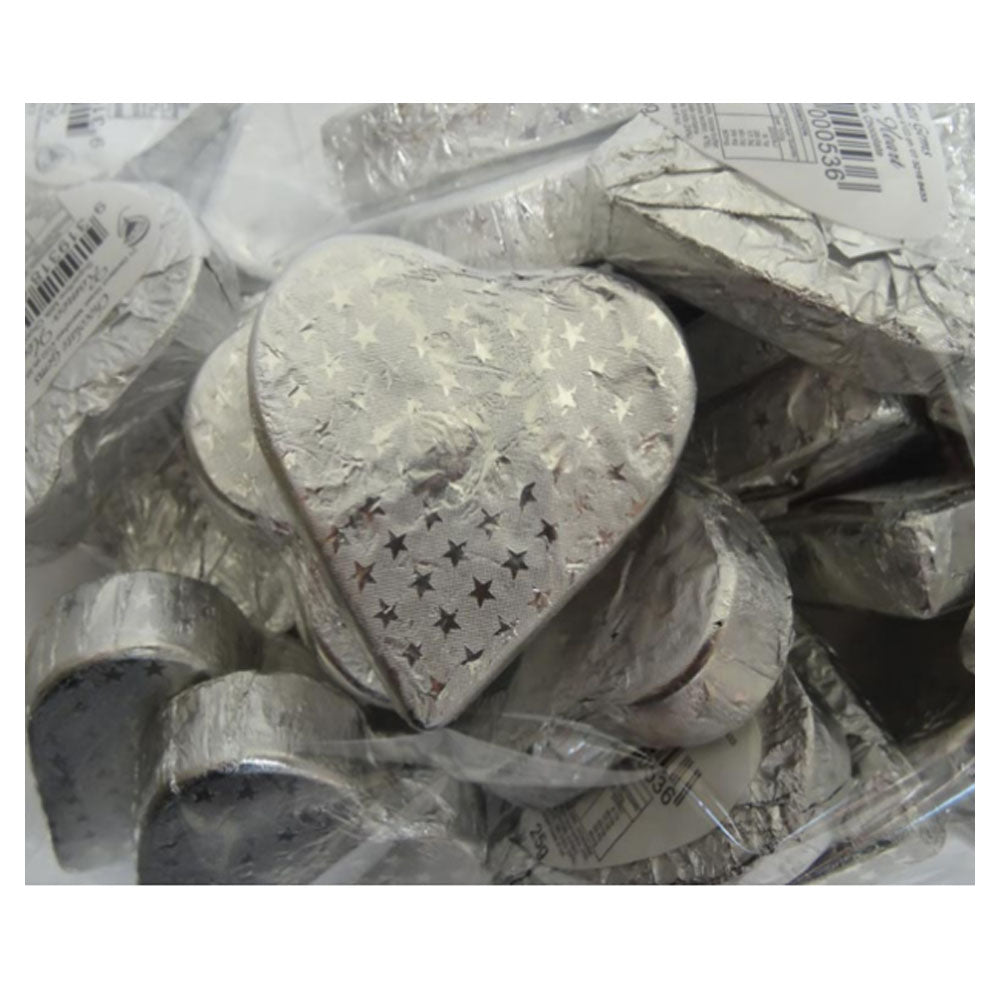 Gemas de chocolate Romeo Corazones con papel de plata en relieve