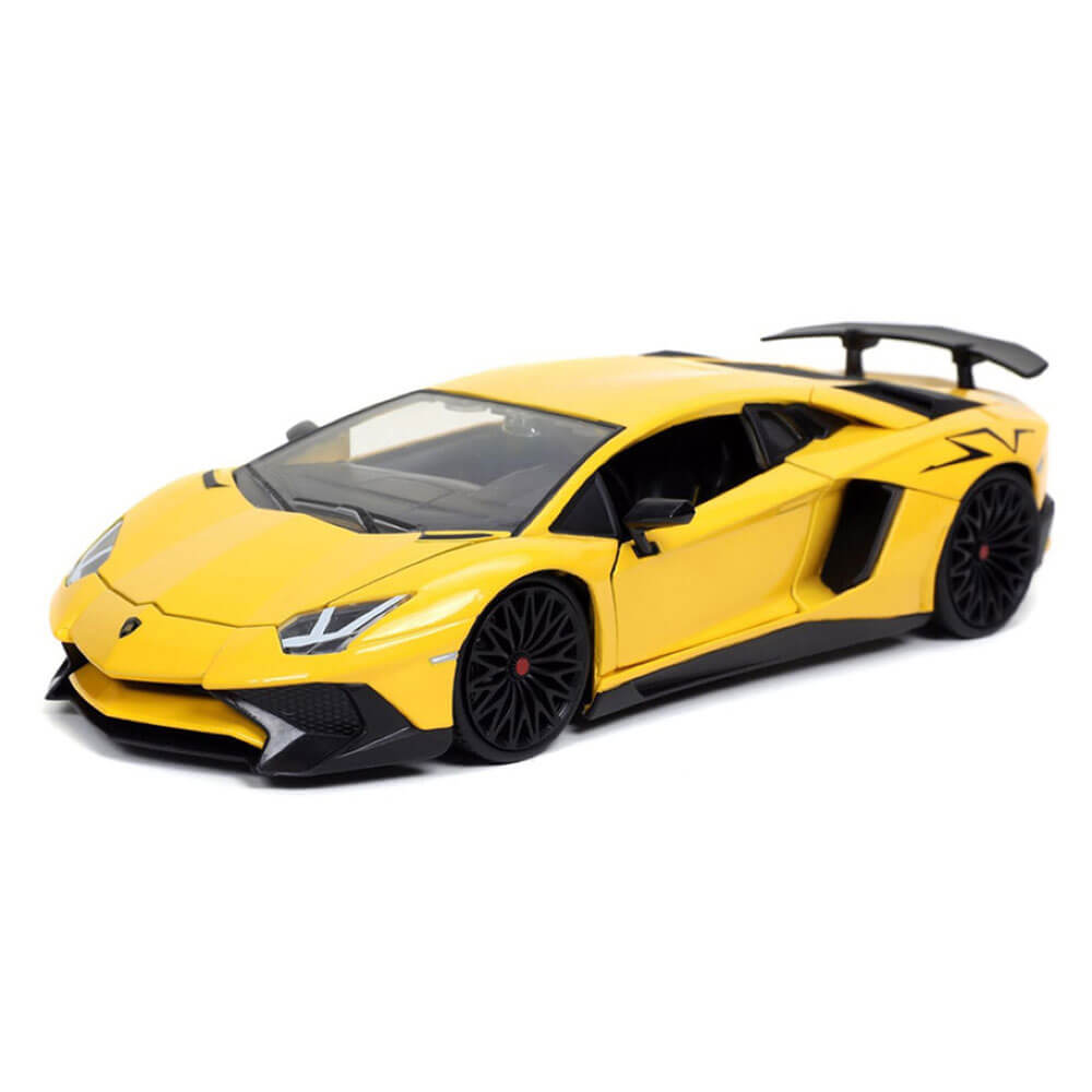 Hyperspec 2017 Lamborghini Aventador Yellow 1:24 Scale